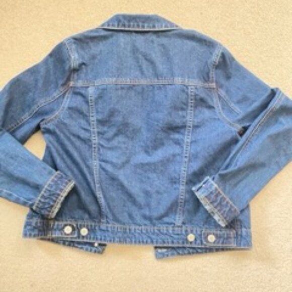 Classy Ladies  Denim Jean Jacket - Picture 3 of 5